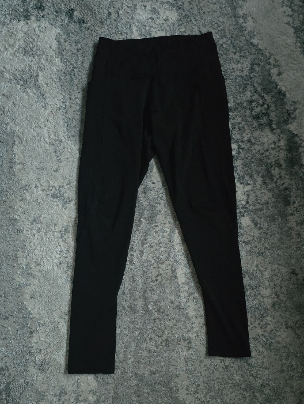 High-Waist Black Leggings with Supportive Waistband
